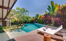 Layar Villa Bali